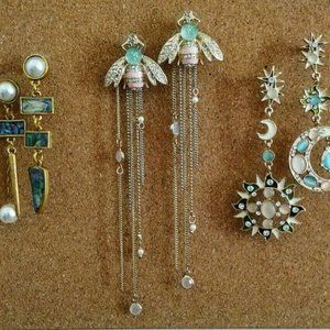 Betsey Johnson Bee Earrings NWT